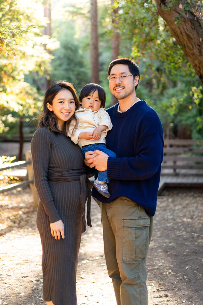 Family portrait at Redwood Grove Los Altos with warm sunlight in the trees – Ellobelle Photography