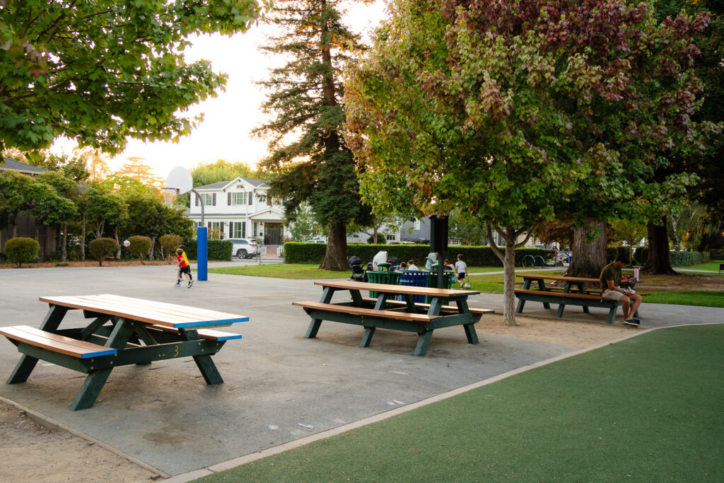 Village Park Playground picnic area and basketball court – Ellobelle Photography